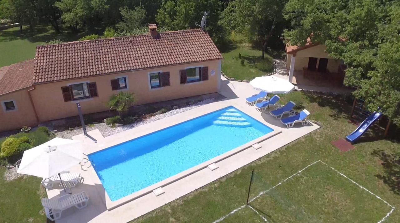 Villa Fragola - Holiday House With Large Garden Tinjan Exterior foto