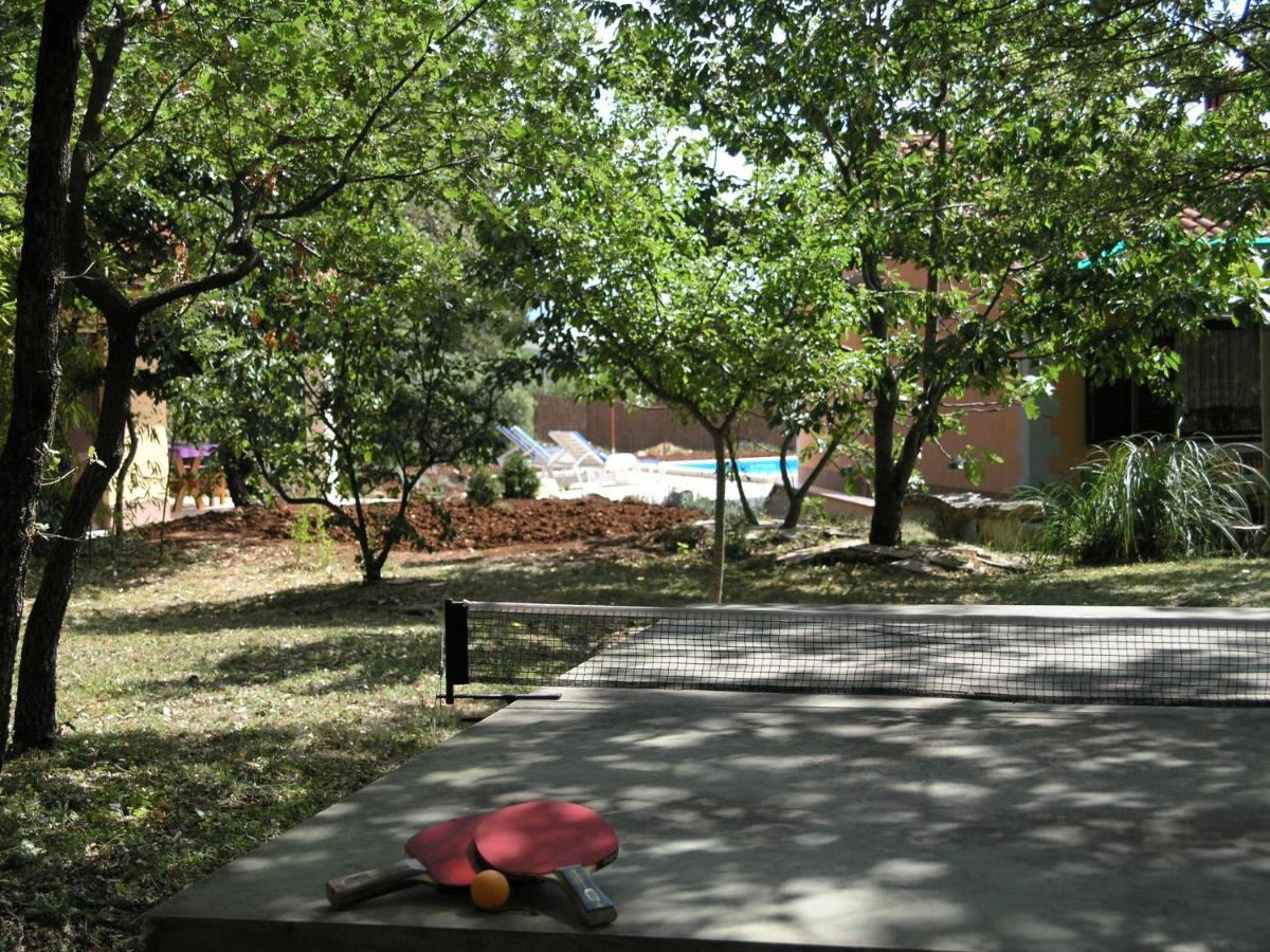 Villa Fragola - Holiday House With Large Garden Tinjan Exterior foto